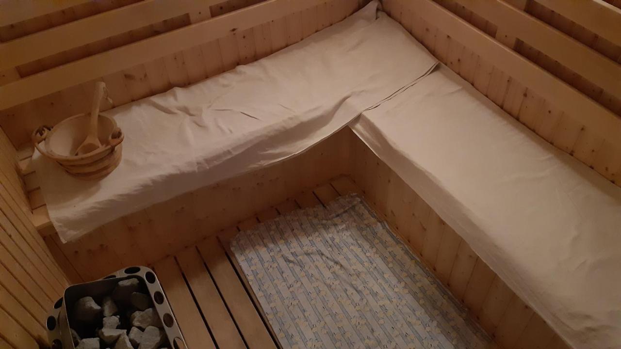 Bajusz Vendeghaz Hotel Tornyosnémeti Eksteriør billede